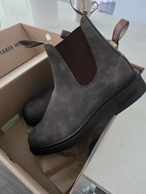 Blundstone 1306 Rustic Brown Boots USAW 8.5